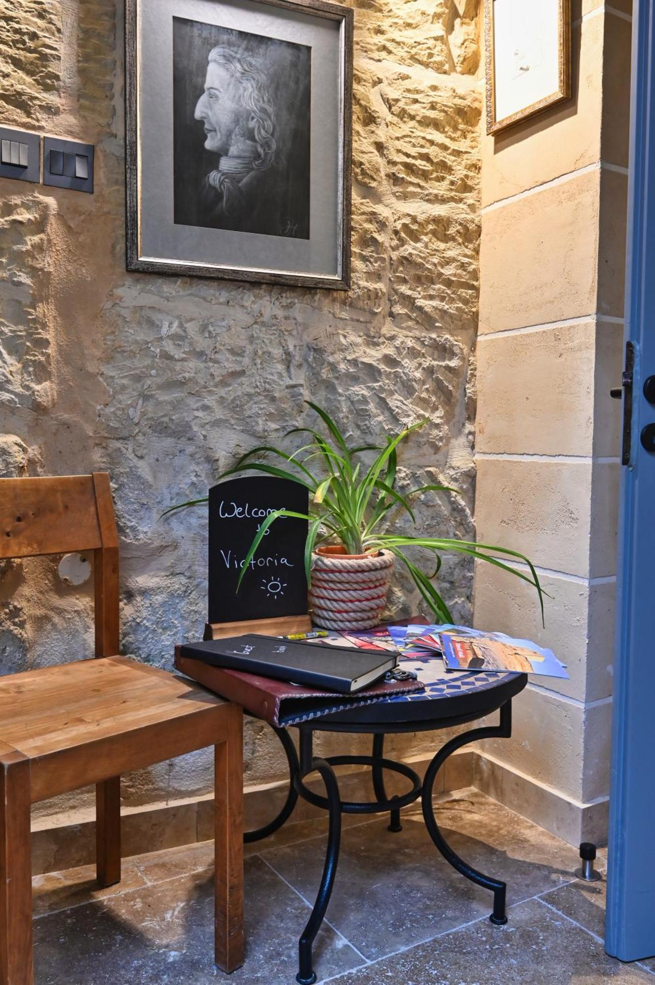 Il Luzzu - More Room For You! Виктория Экстерьер фото